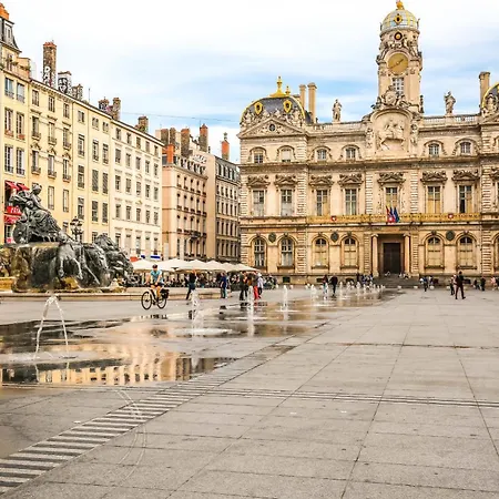 Convivial Et Calme Proche Parilly Et Gerland Lyon
